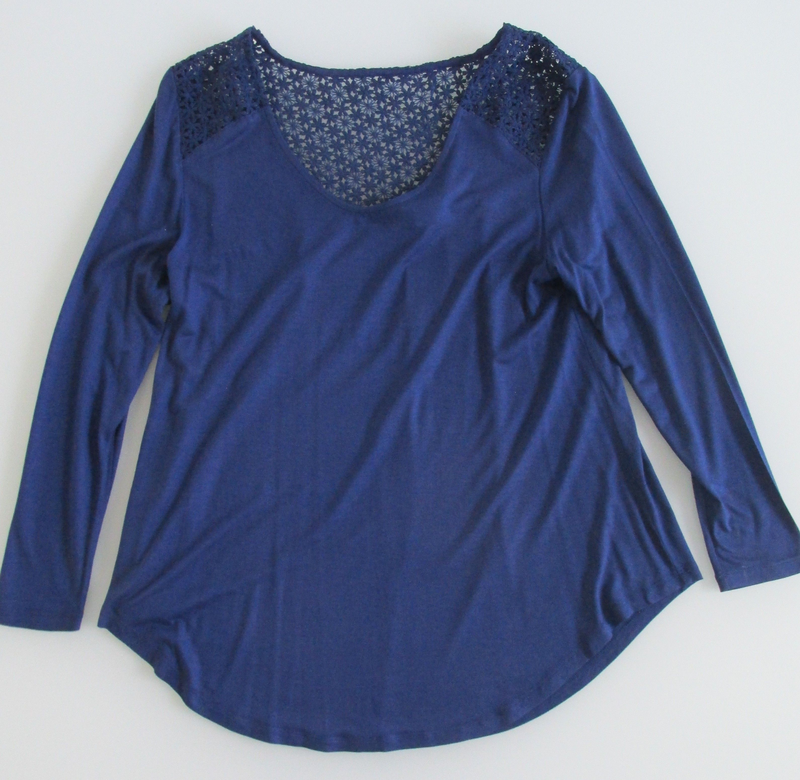 Old Navy Old Navy Women's Long Sleeve Knit Blouse Size Medium Size M / US 6-8 / IT 42-44 - 1 Thumbnail