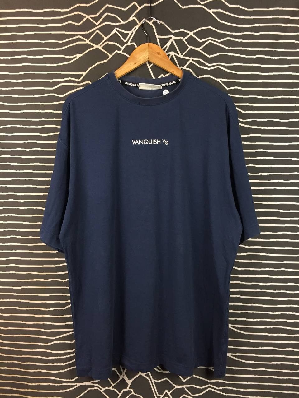 Vanquish Vanquish Fitness VQ Central Logo Oversized Gym Training Tee Size US L / EU 52-54 / 3 - 1 Thumbnail