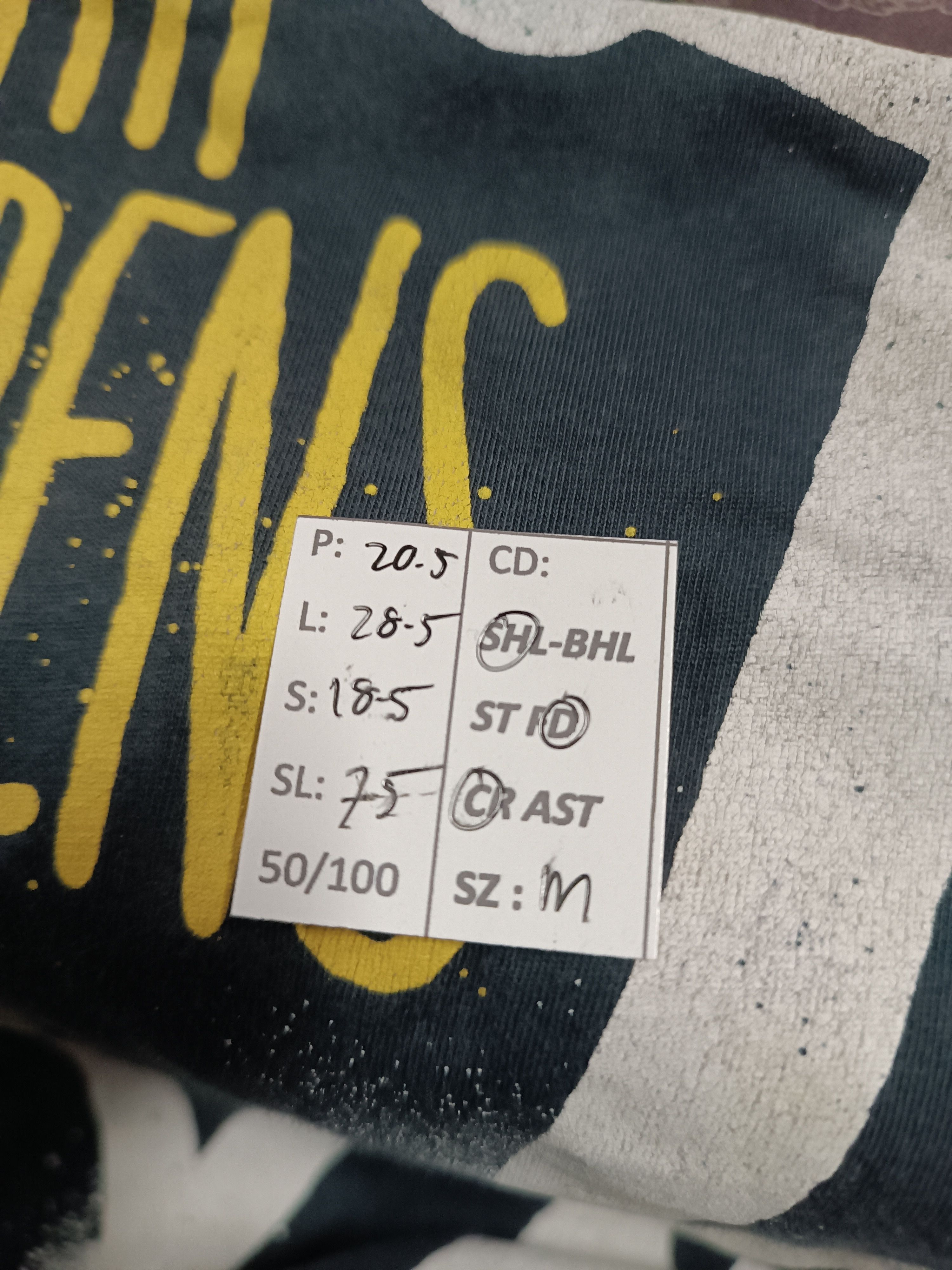 Band Tees THRASHED FADED VINTAGE Y2K SLEEPING WITH SIRENS may i roath Size US M / EU 48-50 / 2 - 16 Thumbnail