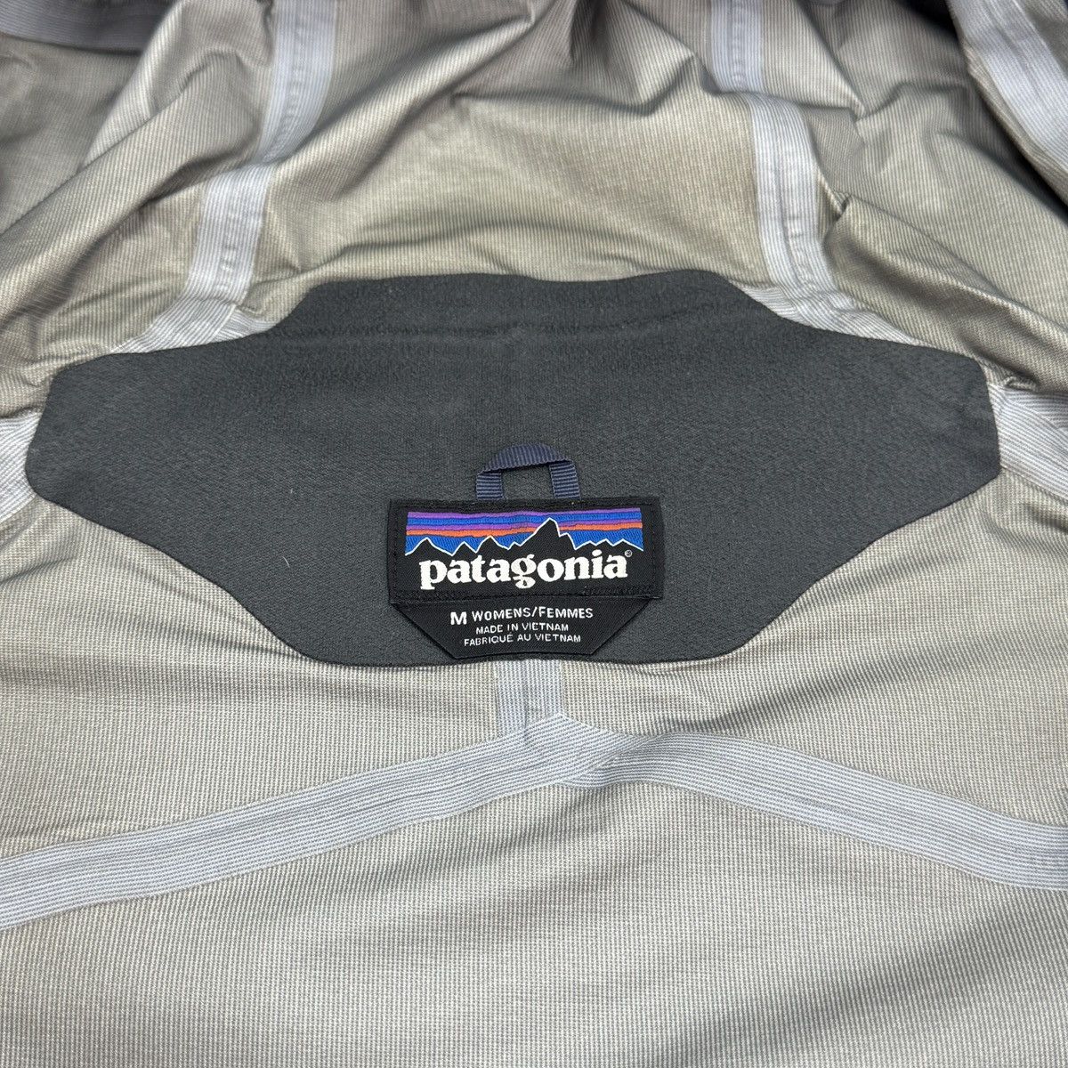 Patagonia Patagonia Waterproof Rain Women Jacket Size M Size M / US 6-8 / IT 42-44 - 12 Thumbnail