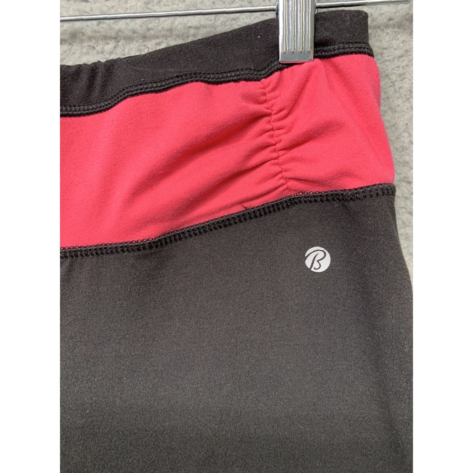 Bally Bally Total Fitness Pants Women’s Small Yoga Athletic Stretch Black Pink Capri Capris Size 28" / US 6 / IT 42 - 4 Thumbnail