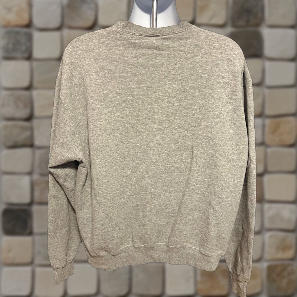 Champion VINTAGE Champion Furman University Sweatshirt Pullover Adult XL Gray Purple Logo Crew Neck Long Sleeve Solid Men Size US XL / EU 56 / 4 - 1 Thumbnail