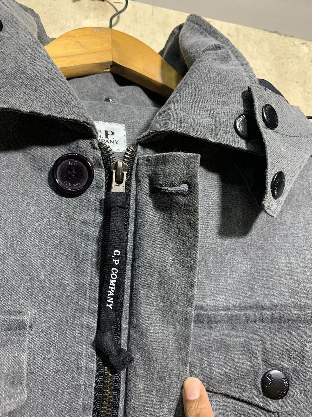C.P. Company 🔥C.P COMPANY GOGLES JACKETS GREY Size US M / EU 48-50 / 2 - 12 Thumbnail