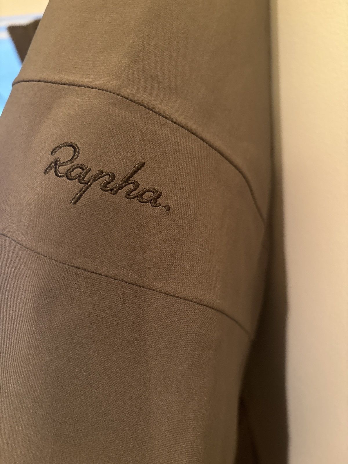 Rapha Rapha mens off bike raincoat parka Size US XXL / EU 58 / 5 - 5 Thumbnail