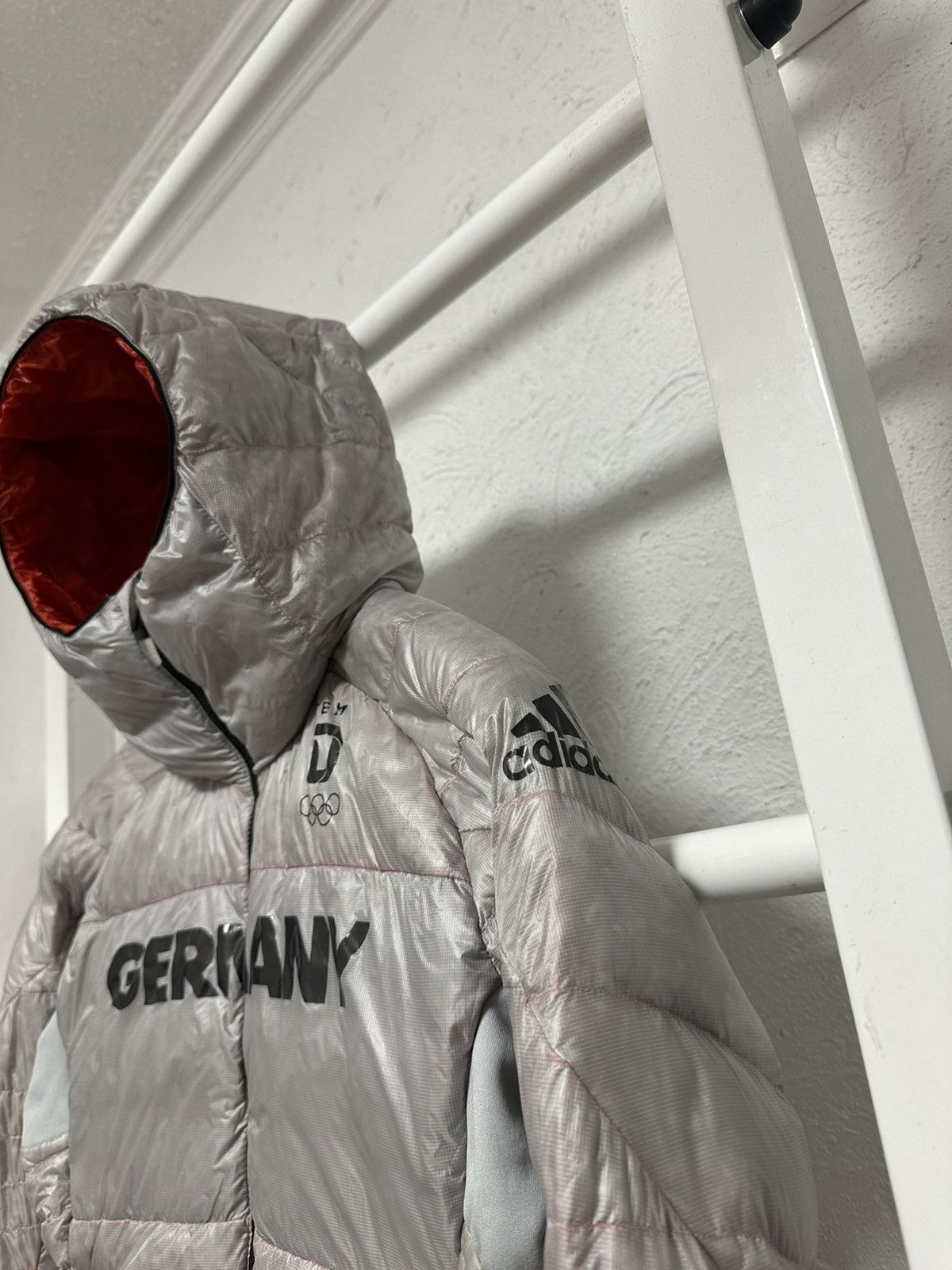Adidas Adidas Germany Olympic Puffer Jacket XS Size Size XS / US 0-2 / IT 36-38 - 4 Thumbnail