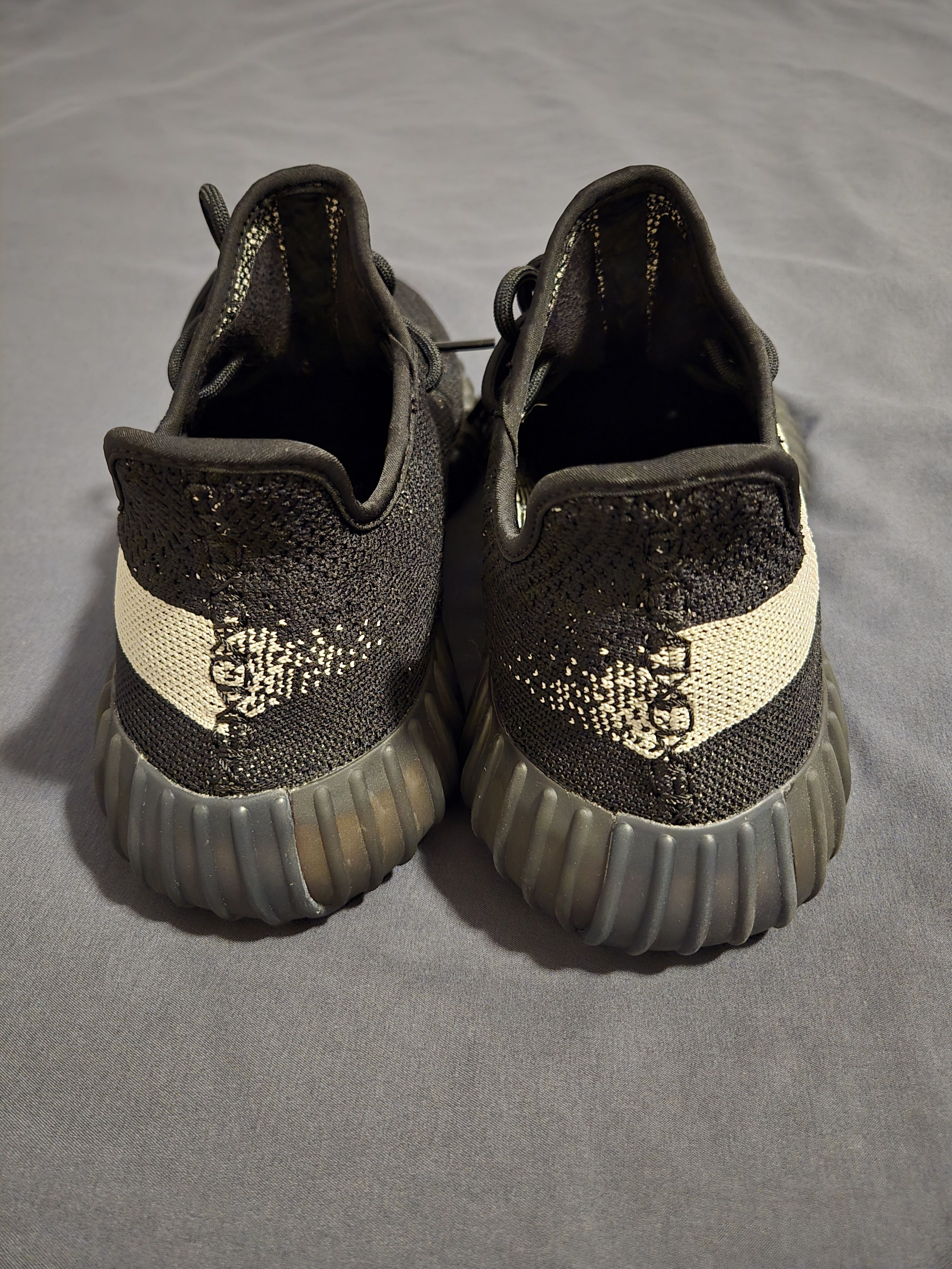 Adidas Yeezy Boost 350 v2 Black/White Size US 10.5 / EU 43-44 - 6 Thumbnail