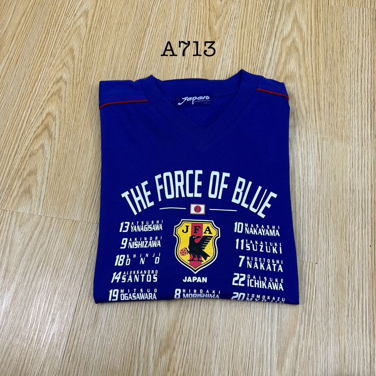 Adidas Vintage Japan Football Squad World Cup Player Tshirt A713 Size US L / EU 52-54 / 3 - 10 Thumbnail