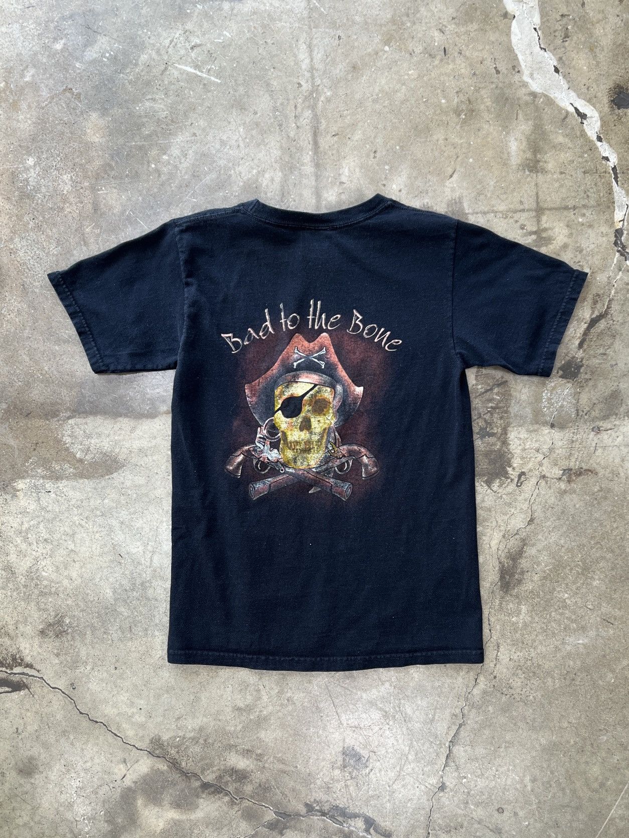 Vintage Vintage Y2k Bad to the Bone Pirate Vacation Tee Small Size US S / EU 44-46 / 1 - 2 Thumbnail