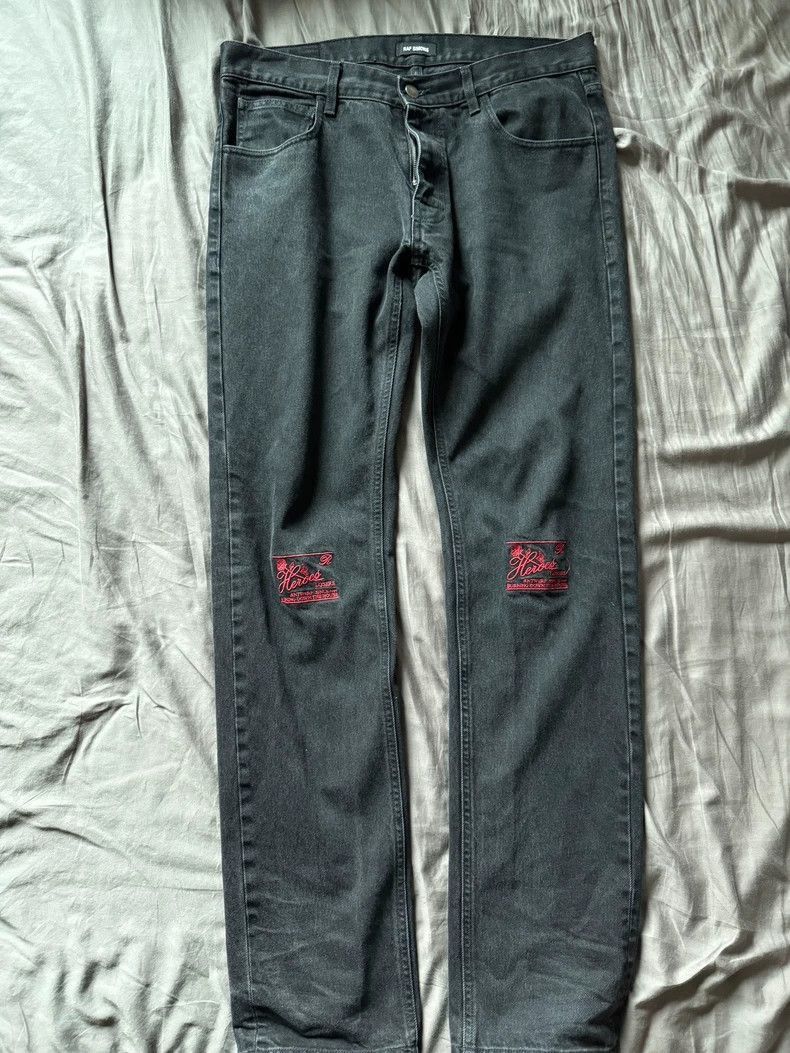 Raf Simons Raf Simons Raf Simons Black Denim Pants with Red Embroider Size US 33 - 1 Thumbnail