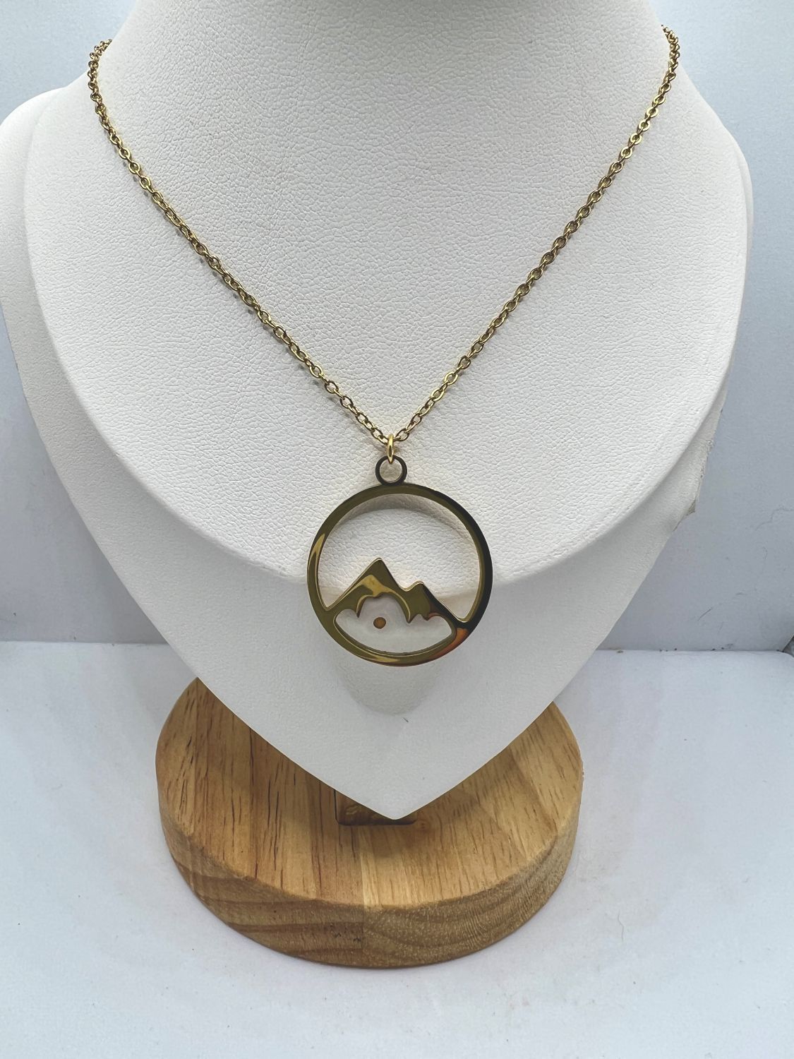 Jewelry Mountain Chain Necklace Size ONE SIZE - 3 Thumbnail