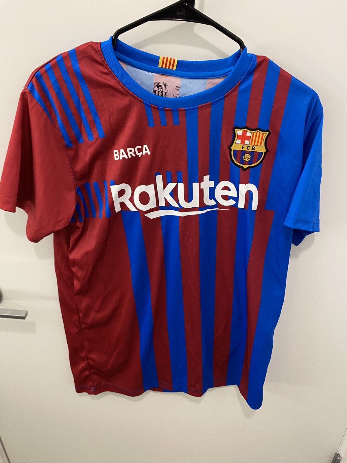 Other Authentic F.C. Barcelona Rakuten Unicef Jersey Size US S / EU 44-46 / 1 - 1 Thumbnail