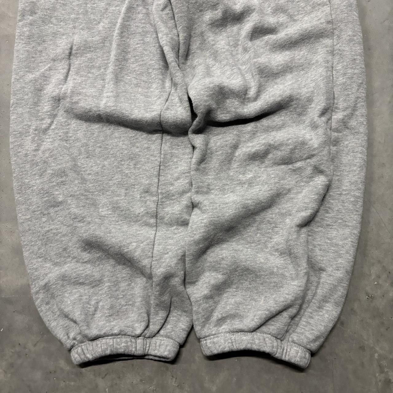 Japanese Brand × Vintage Crazy Vintage Y2K/2000s Light Grey Essential Sweatpants! Size US 30 / EU 46 - 5 Thumbnail