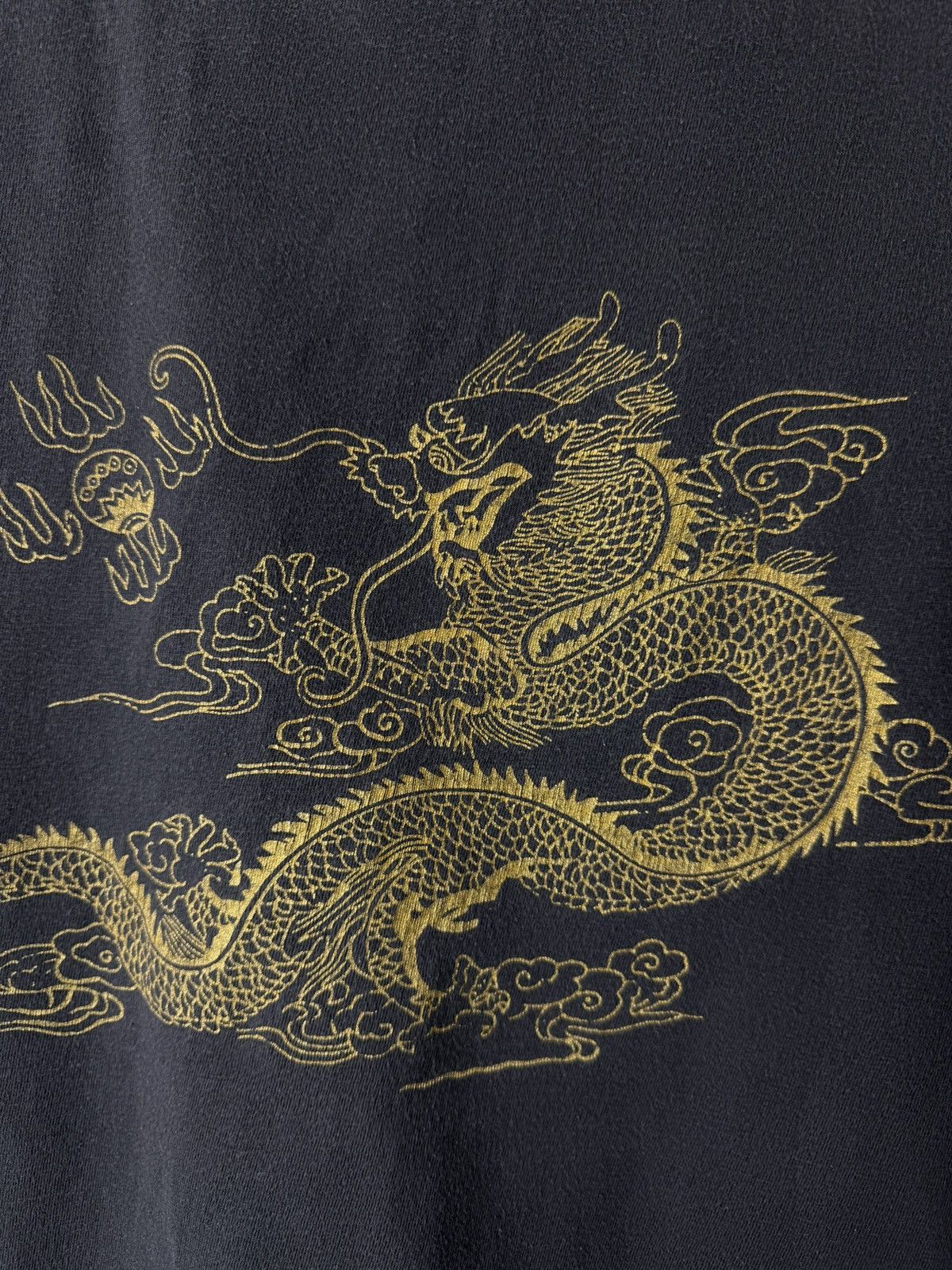 Vintage Vintage 1990’s Japanese Art Dragon Hieroglyphs T Shirt Size US XL / EU 56 / 4 - 7 Thumbnail