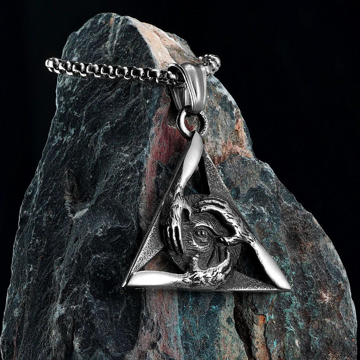 Jewelry Eye of Light Pendants Retro Triangle Necklace Size ONE SIZE - 2 Thumbnail