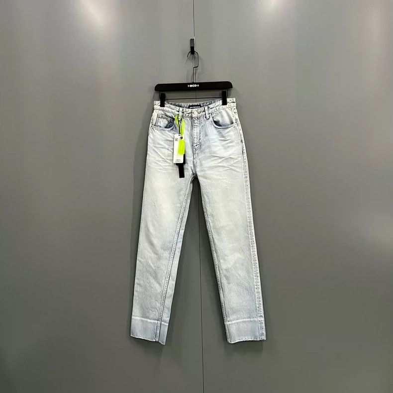 Balenciaga Balenciaga Bleached Washed Denim Pants Size US 30 / EU 46 - 1 Thumbnail