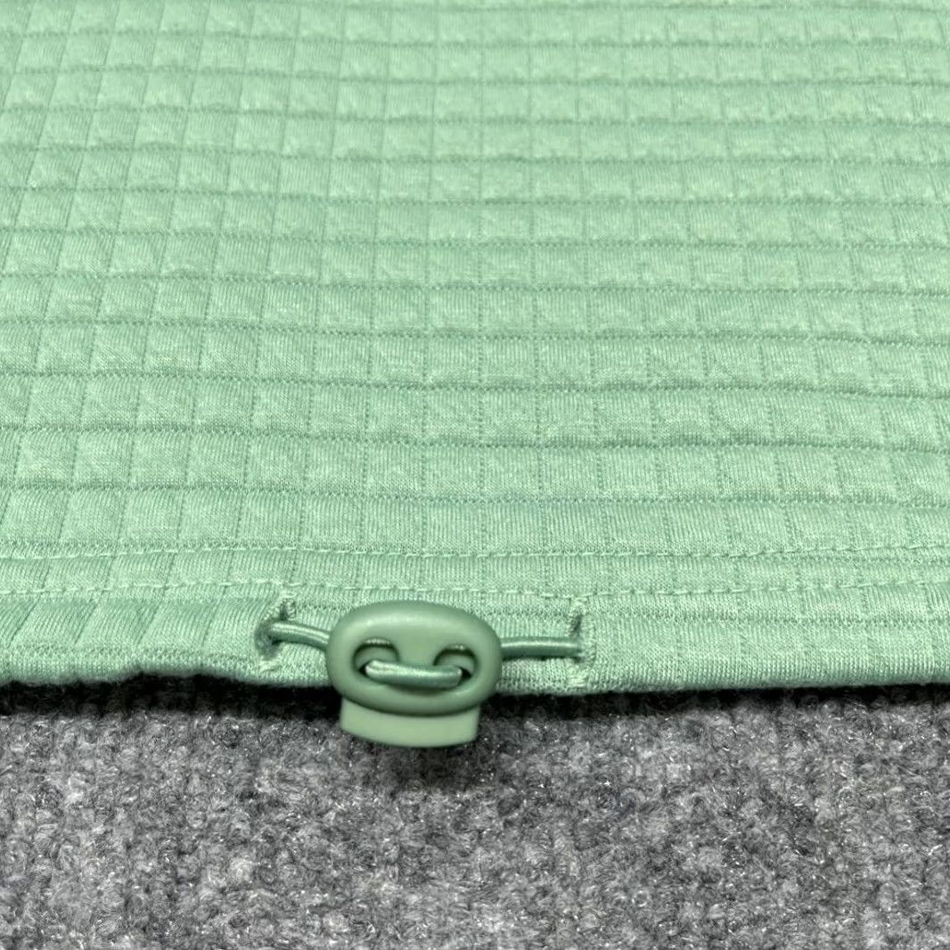 Vintage VINTAGE Rue21 Cropped Sweatshirt Womens S Green Long Sleeve Bungee Toggle Quilted New Size S / US 4 / IT 40 - 4 Thumbnail