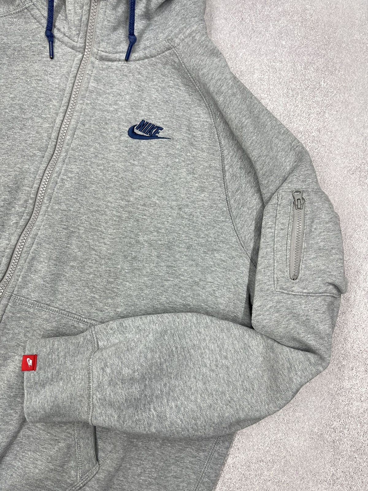 Vintage Nike AW77 Zip Hoodie Grey Small Swoosh Logo Y2K