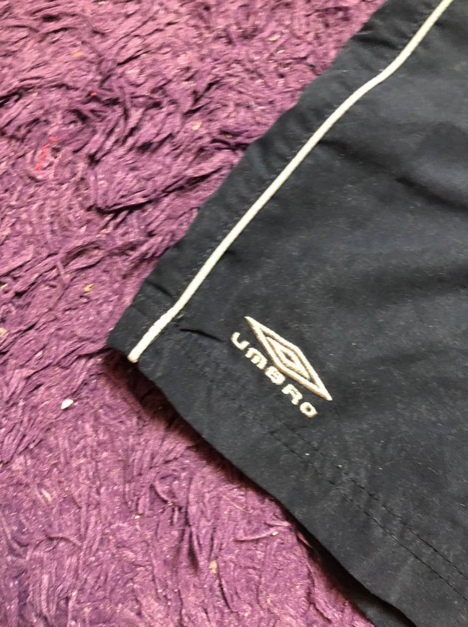 Umbro Vintage 90s Umbro shorts streetwear monogrammed y2k Size US 36 / EU 52 - 2 Thumbnail