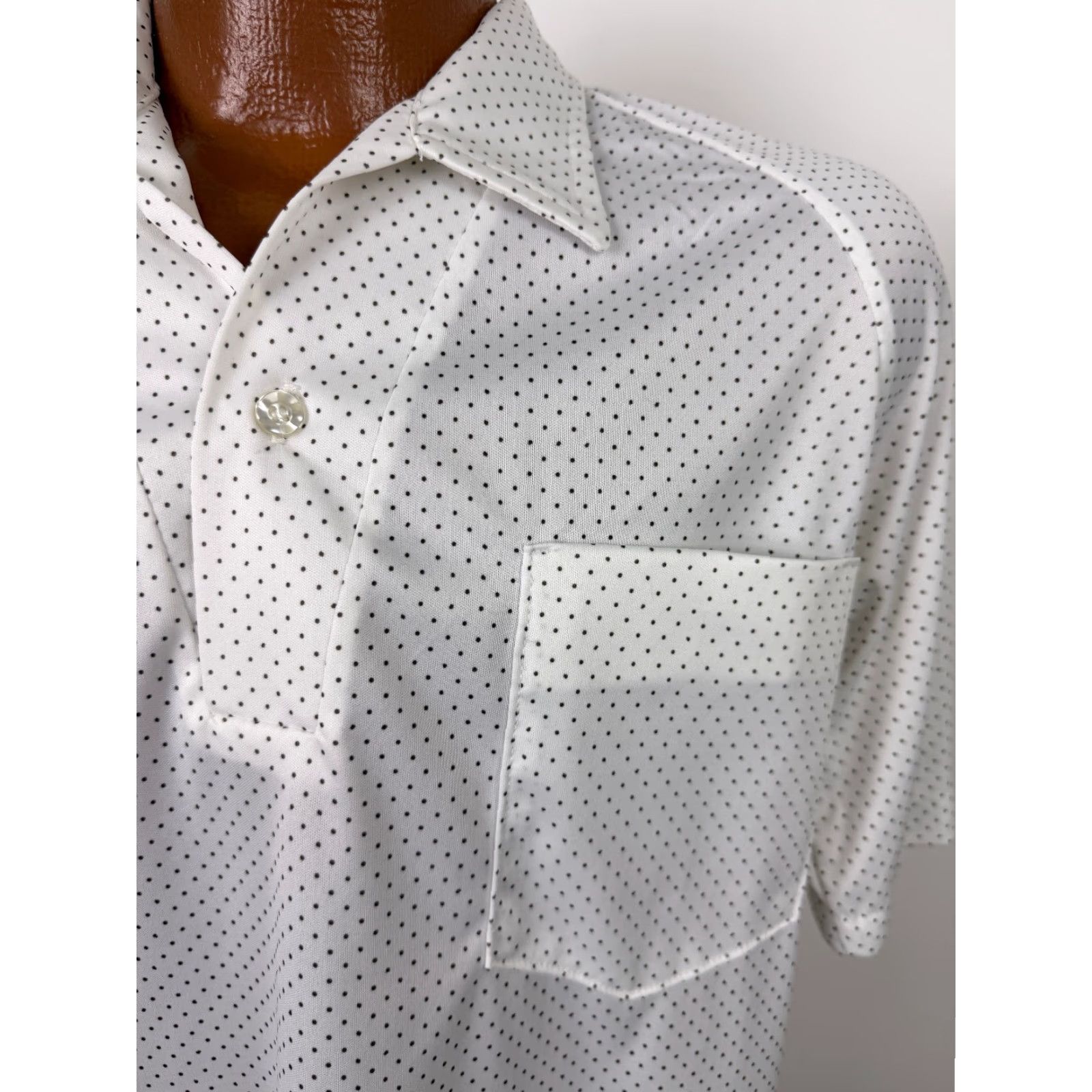 Vintage VINTAGE Styled in California Polo Shirt Men M White Polka Dot 60s 70s Vintage Hipster Retro Slim Short Sleeve Spread Collar Size US M / EU 48-50 / 2 - 6 Thumbnail