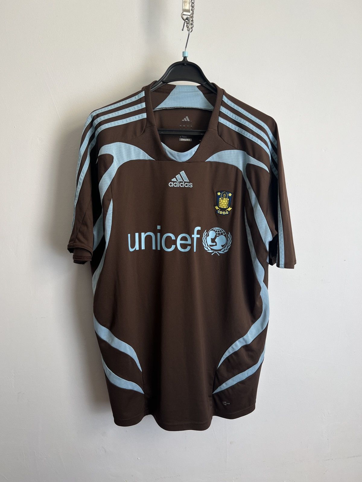Adidas Vintage Adidas Denmark Brondby Jersey Size Large #3 Size US L / EU 52-54 / 3 - 1 Thumbnail