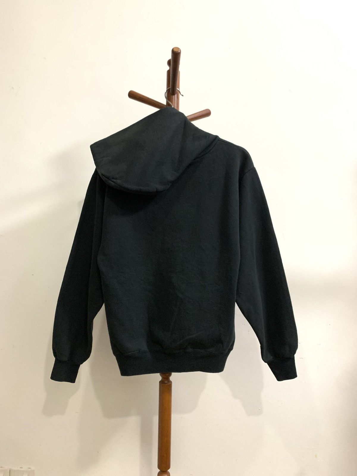 Vintage Vintage Anti. Hoodie Size US S / EU 44-46 / 1 - 2 Thumbnail