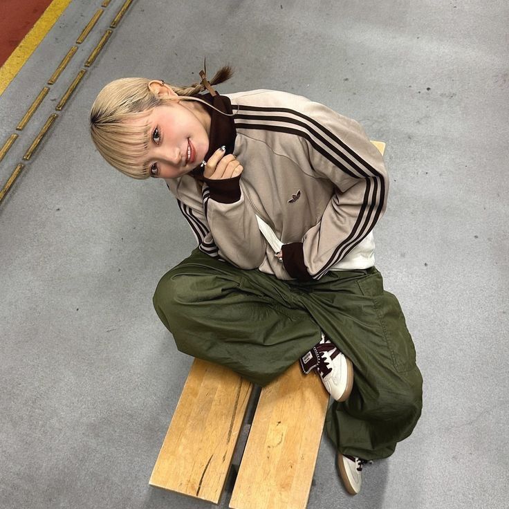 Adidas × Descente w.germany descente Size US M / EU 48-50 / 2 - 1 Thumbnail