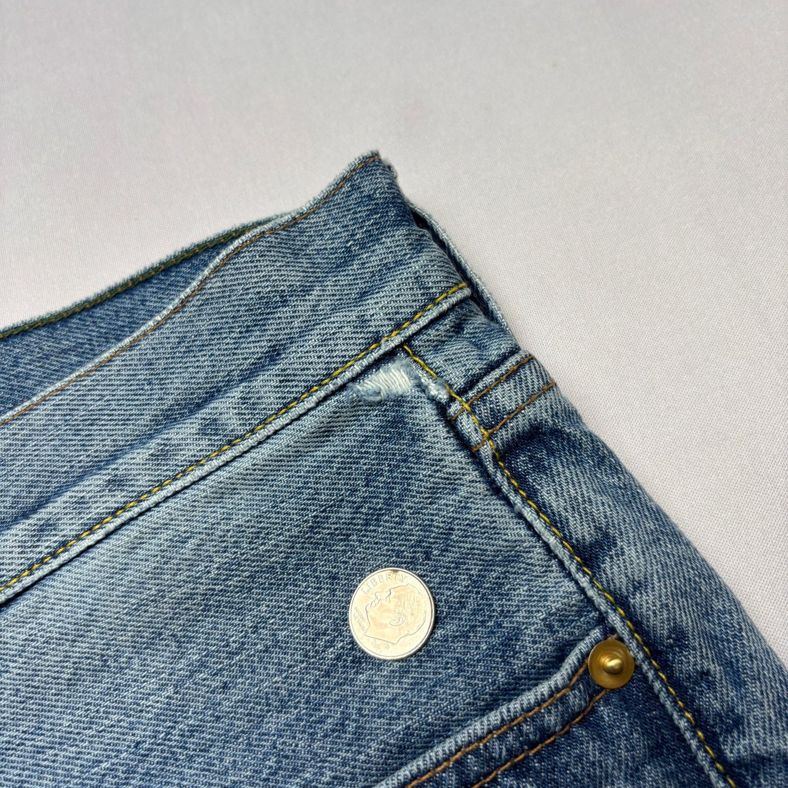 Sid Mashburn $185 Sid Mashburn Light Wash Denim 36x32 Slim Straight Jeans Size US 36 / EU 52 - 11 Thumbnail