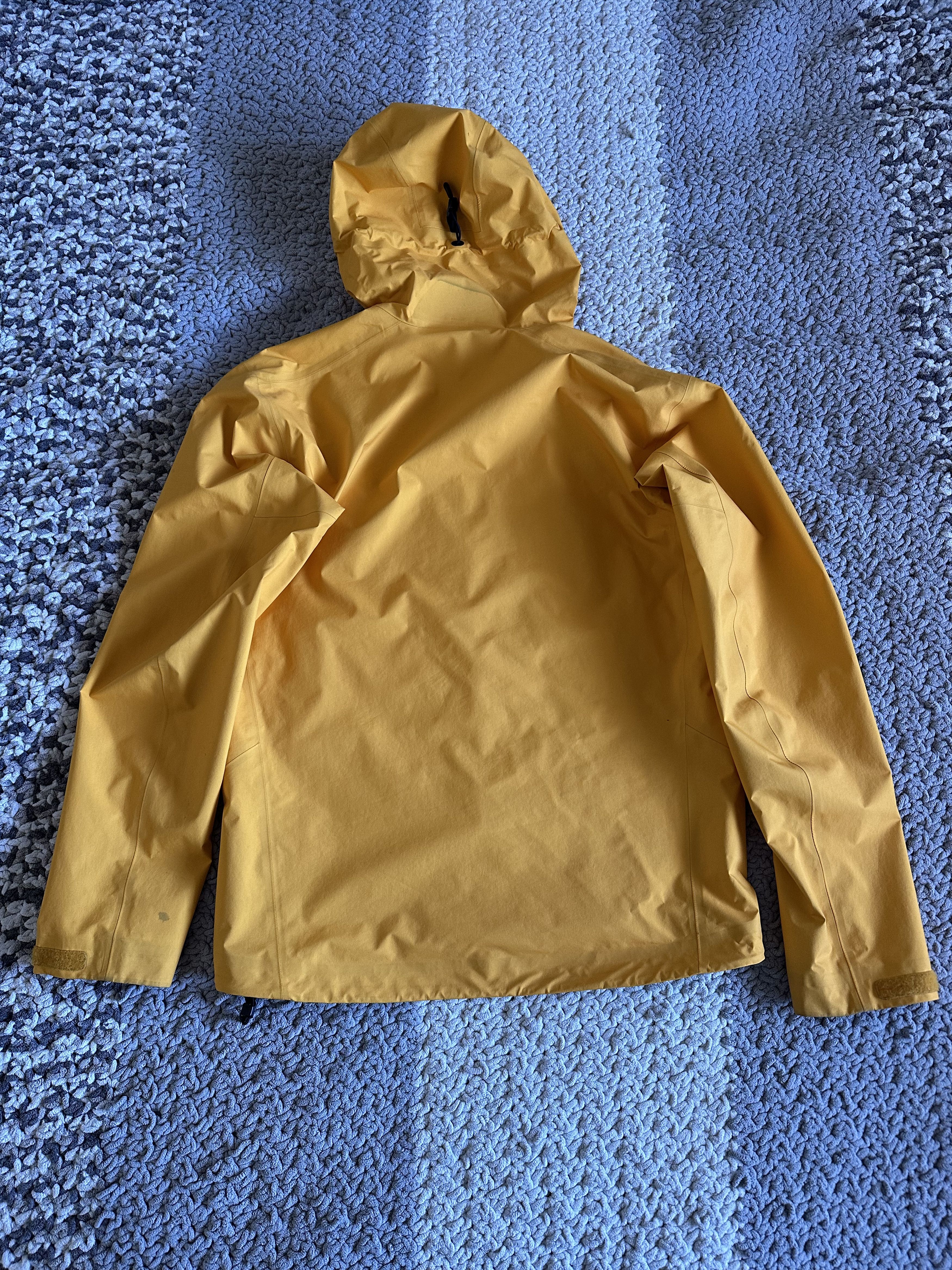 Arc'teryx Arcteryx Beta Jacket Size US M / EU 48-50 / 2 - 8 Thumbnail