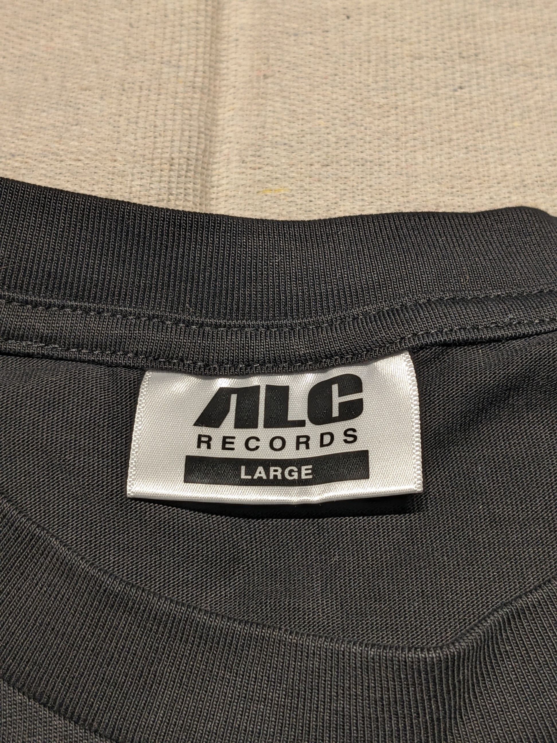 Alchemist ALC records The Alchemist flying high merch tshirt men L Size US L / EU 52-54 / 3 - 7 Thumbnail