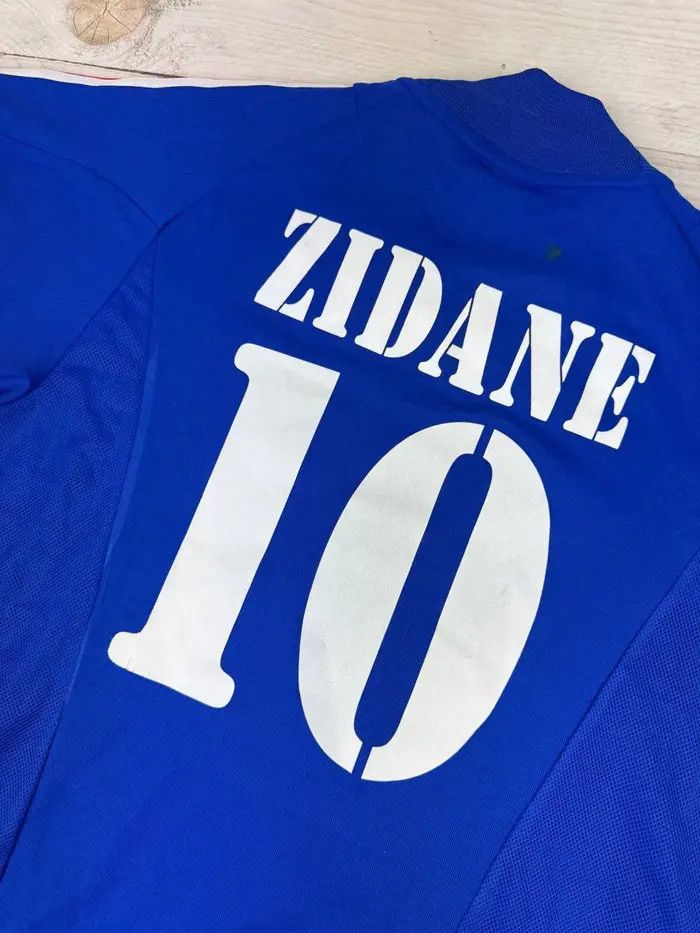 Adidas Vintage Adidas France 2002 2004 Zidane #10 Home Shirt Jersey Size US M / EU 48-50 / 2 - 16 Thumbnail