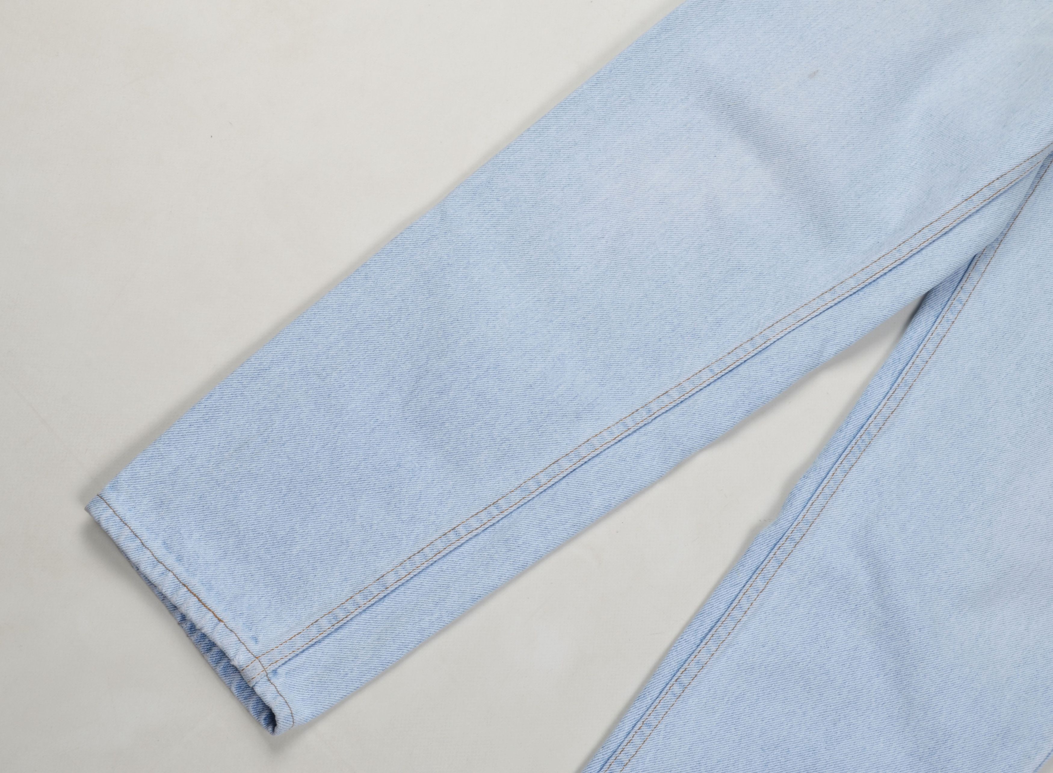 Levi's Vintage Clothing × Vintage Vintage Levi's 550 Made in USA Light Blue Denim Jeans Size US 32 / EU 48 - 3 Thumbnail
