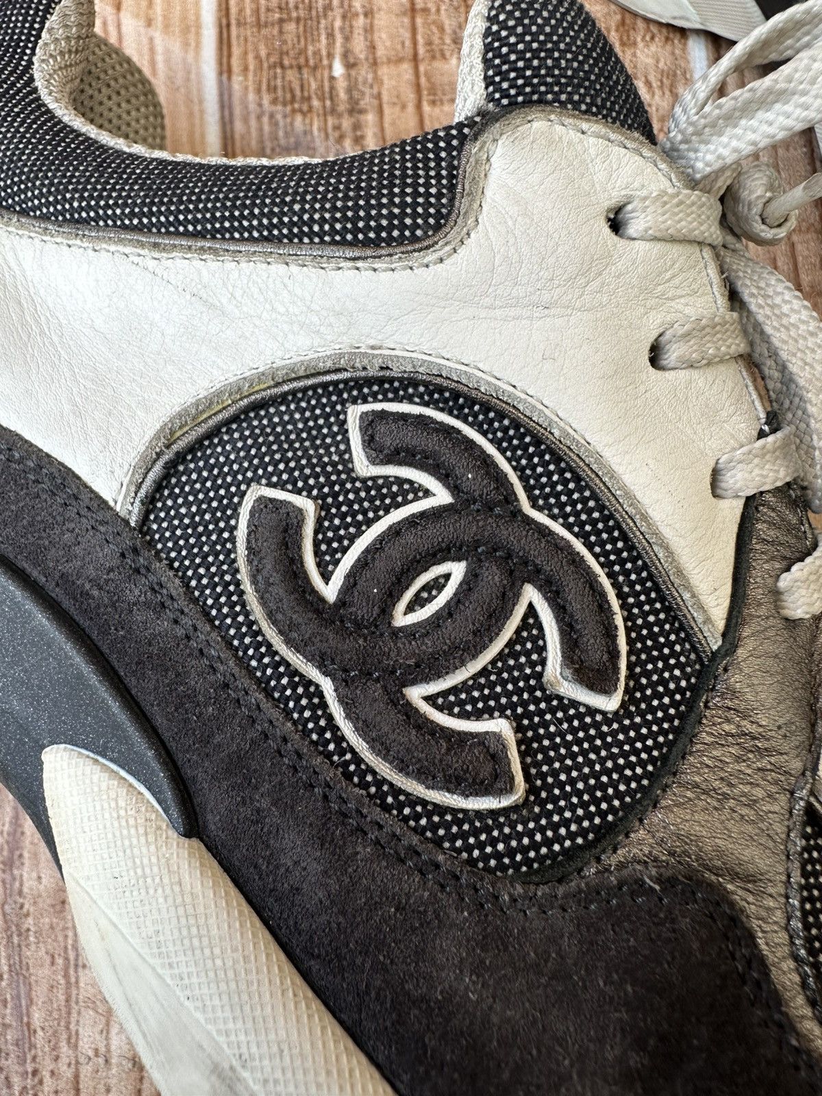 Chanel Chanel CC Logo Trainers Black Gray Low top Sneaks Size US 6.5 / EU 39-40 - 8 Thumbnail