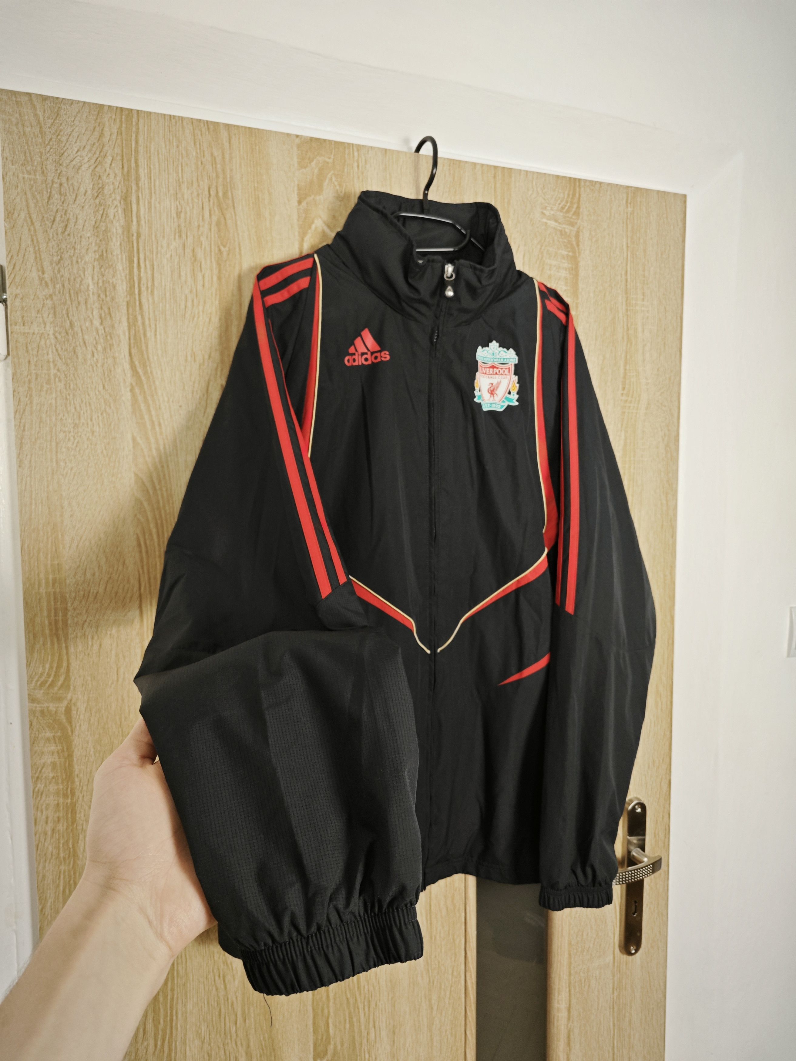 Adidas Adidas Liverpool vintage jacket Size US L / EU 52-54 / 3 - 3 Thumbnail