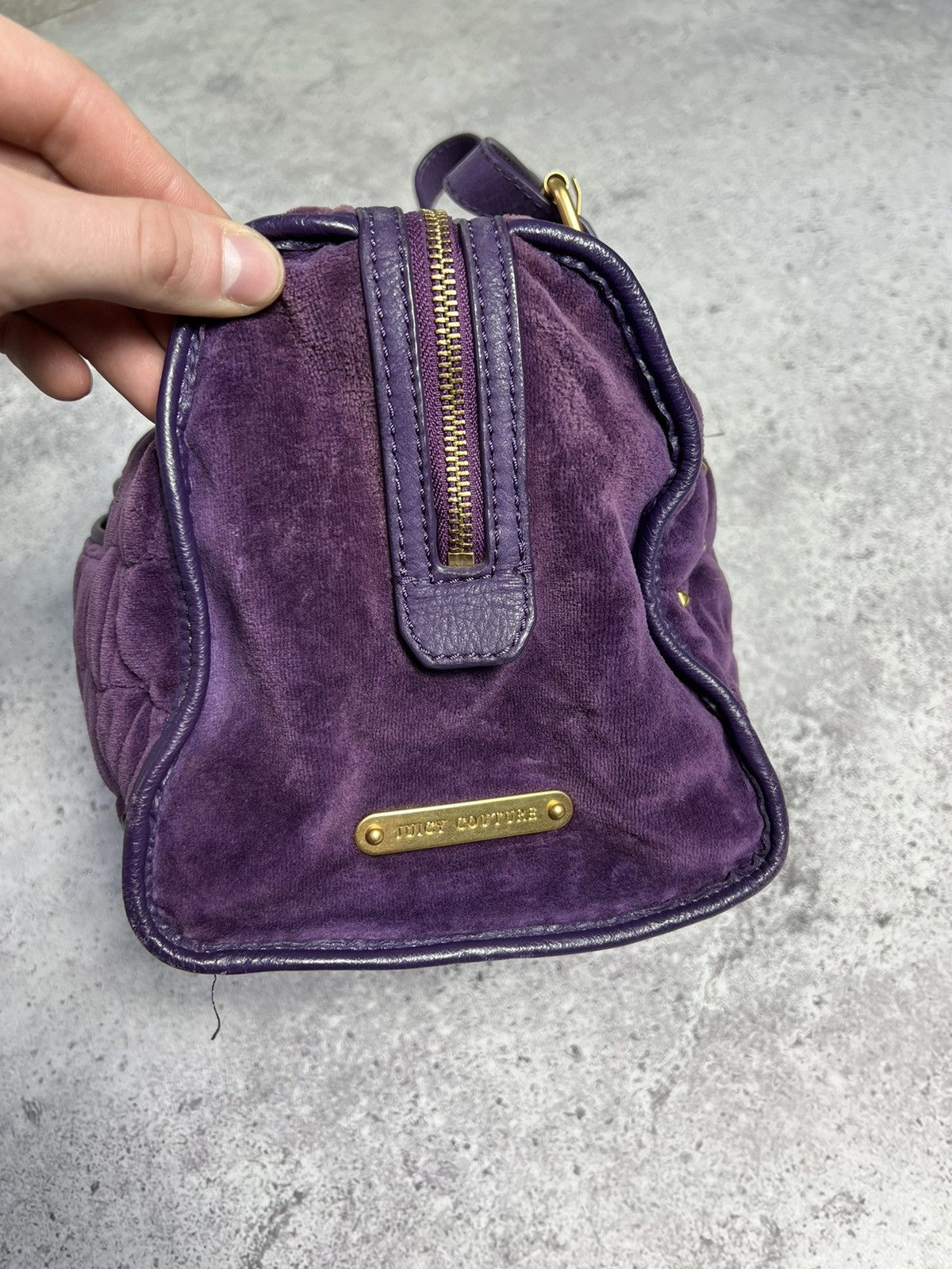 Juicy Couture VINTAGE Y2K JUICY COUTURE AMAZING VELVET BAG Size ONE SIZE - 7 Thumbnail