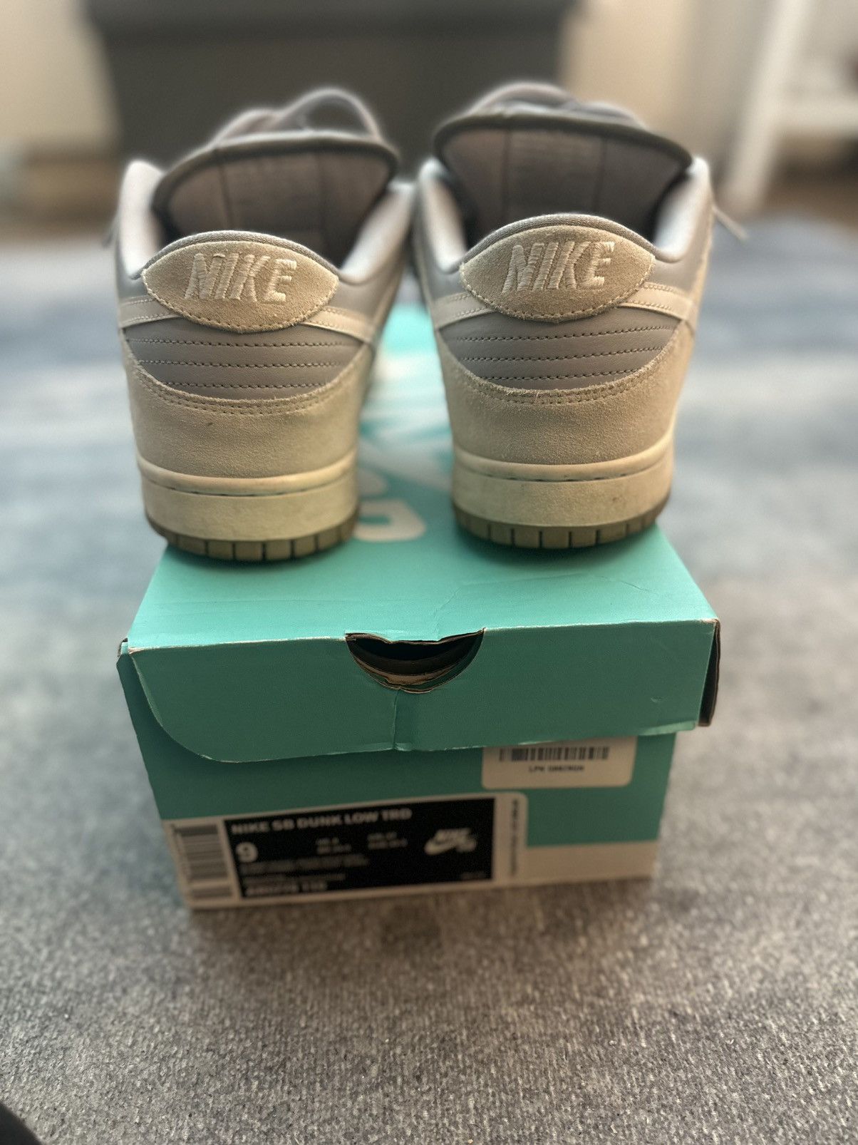 Nike SB NIKE SB LOW SUMMIT WHITE Size 9 *Rare* Size US 9 / EU 42 - 6 Thumbnail