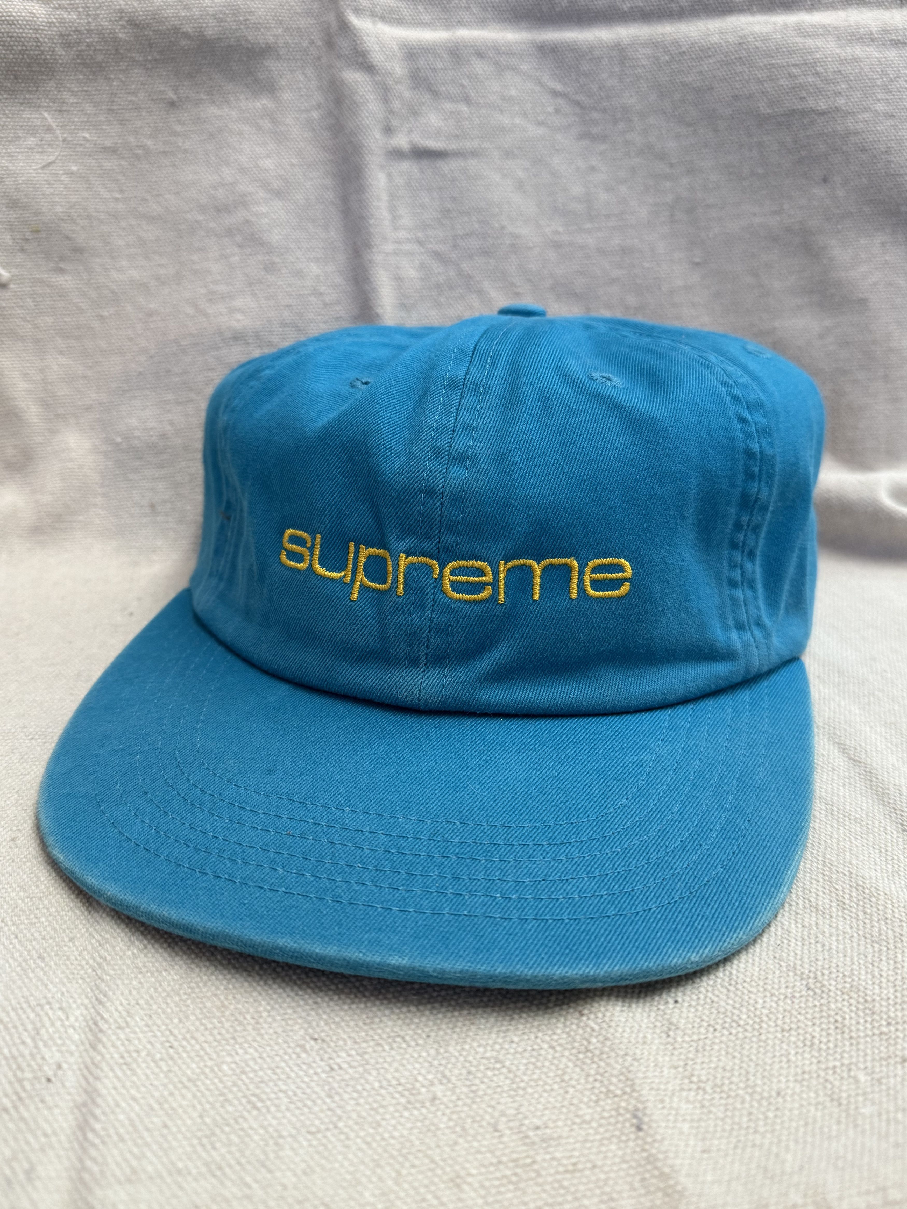 Supreme Supreme Compact Logo 6-Panel F/W17 Size ONE SIZE - 1 Thumbnail