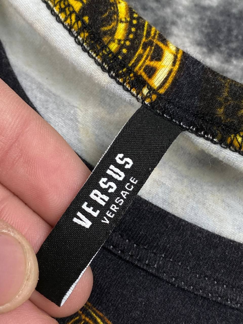 Versace Versus Versace Baroque Big Logo T-Shirt Men Size S Size US S / EU 44-46 / 1 - 4 Thumbnail