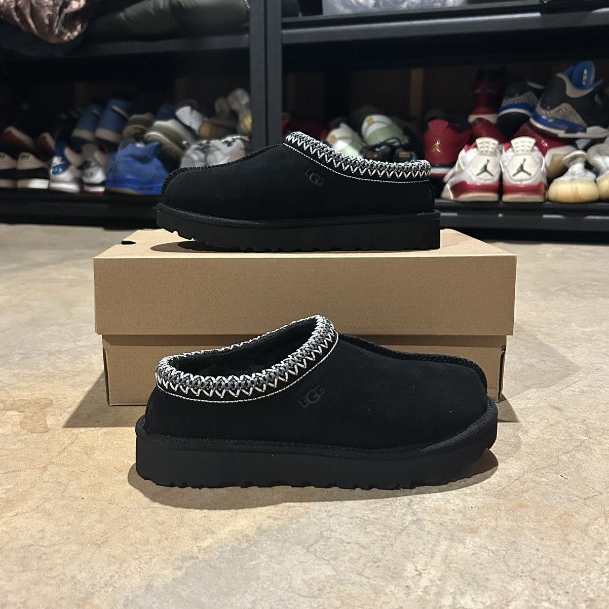 Ugg Brand New Women’s Ugg Tasman Slipper Black US 5 Size US 5 / IT 35 - 1 Thumbnail