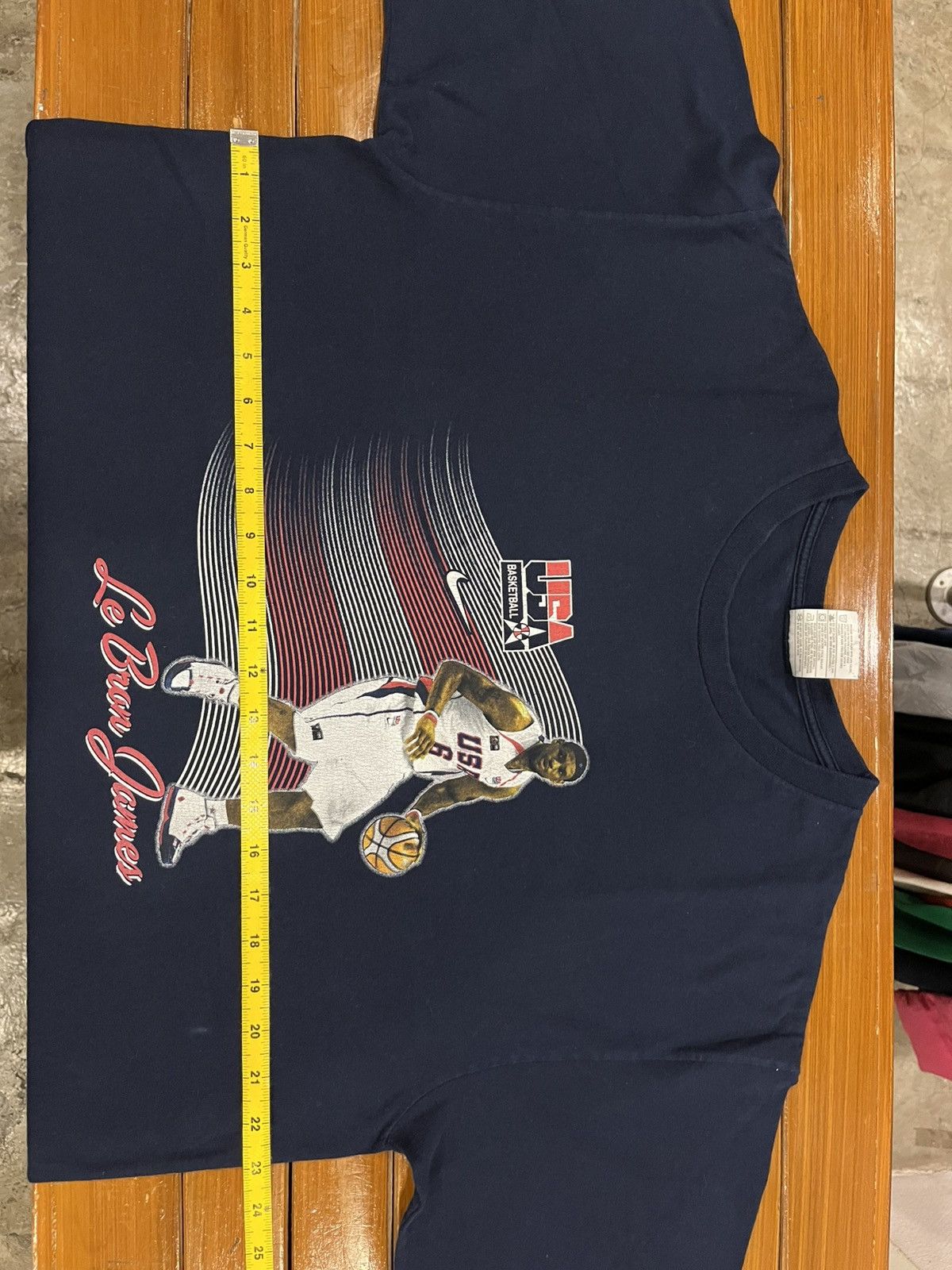Nike Vintage Nike LeBron James USA Basketball T-Shirt Size US L / EU 52-54 / 3 - 10 Thumbnail
