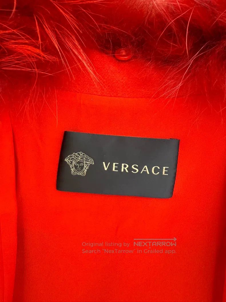 Versace Versace Wool coat with a fur collar and double breasts Size S / US 4 / IT 40 - 7 Thumbnail