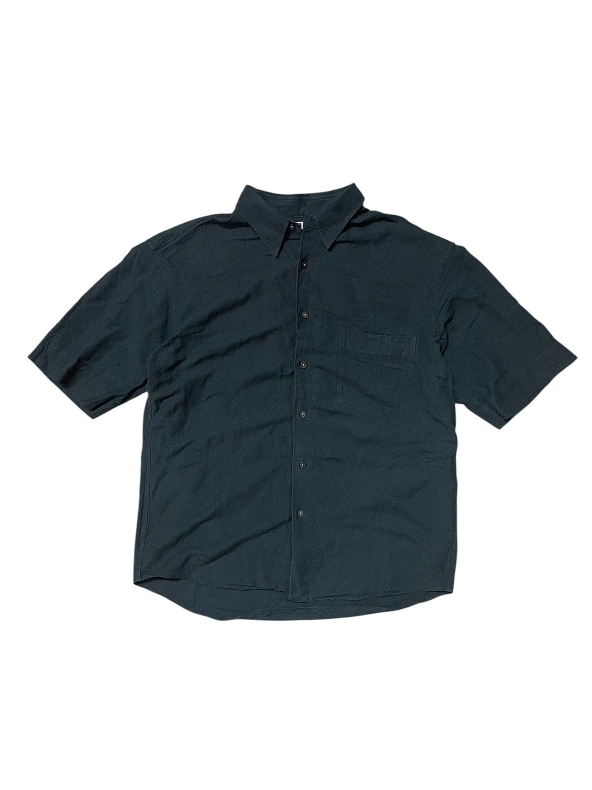 Uniqlo unqilo deep green shortsleeve shirt relax fit Size US L / EU 52-54 / 3 - 1 Thumbnail