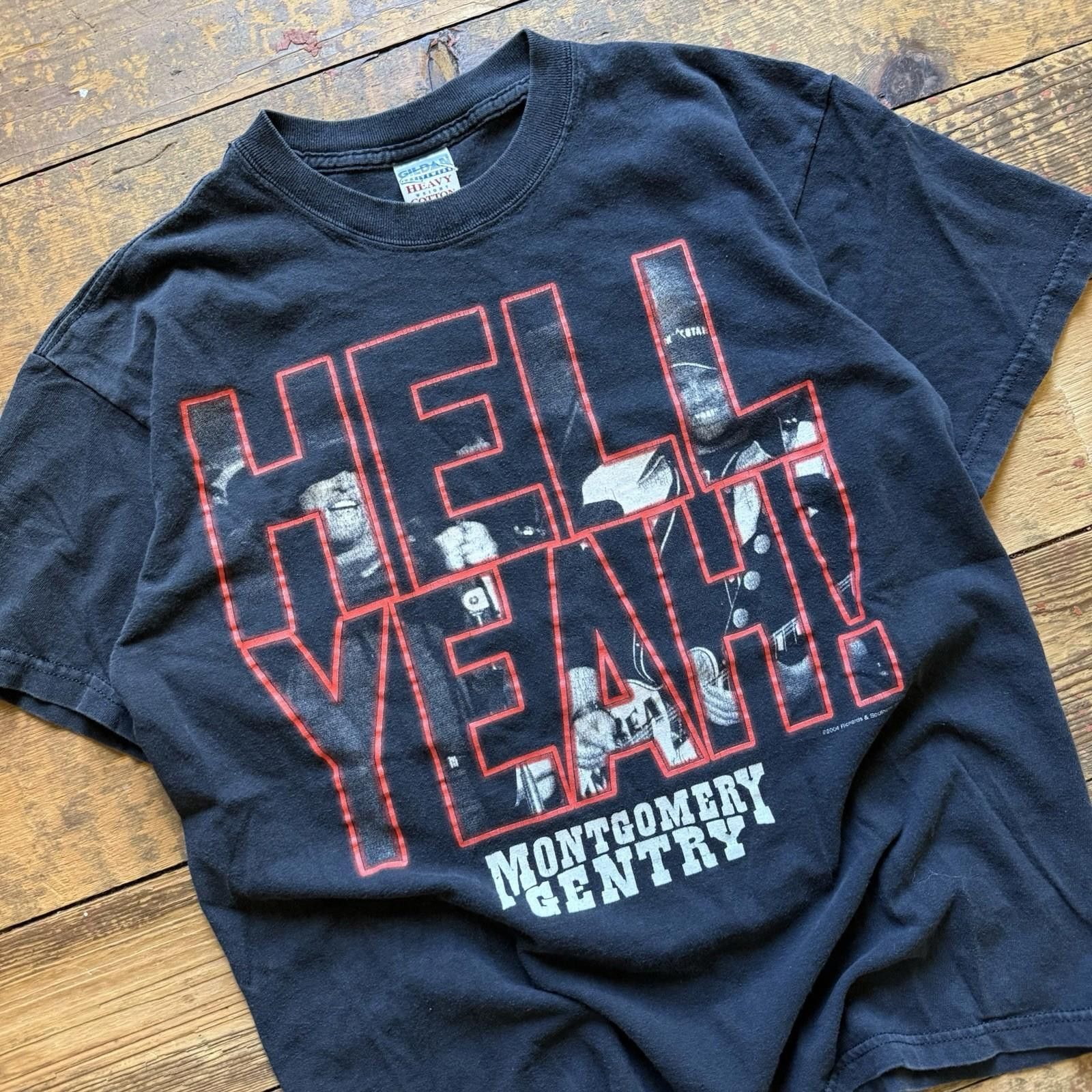 Vintage Montgomery Gentry Shirt Men Size M Hell Yeah 2004 Tour Size US M / EU 48-50 / 2 - 3 Thumbnail