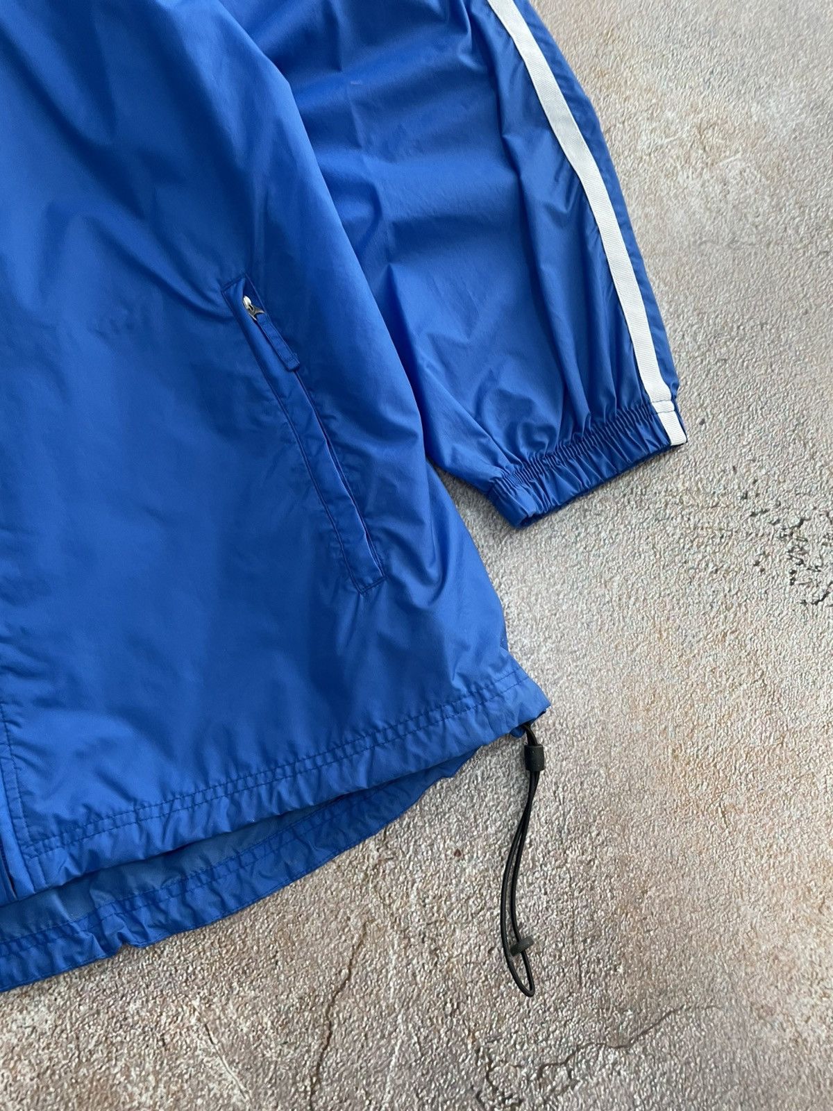 Nike Vintage Nike Nylon Light Jacket Small Logo Size US XL / EU 56 / 4 - 5 Thumbnail