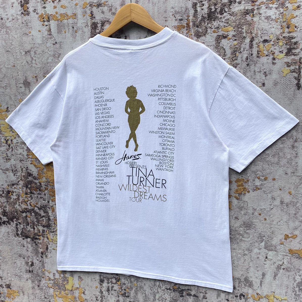 Band Tees Vintage 90s Tina Tuner Wildest Dreams 1996 Tour Shirt Size US L / EU 52-54 / 3 - 4 Thumbnail