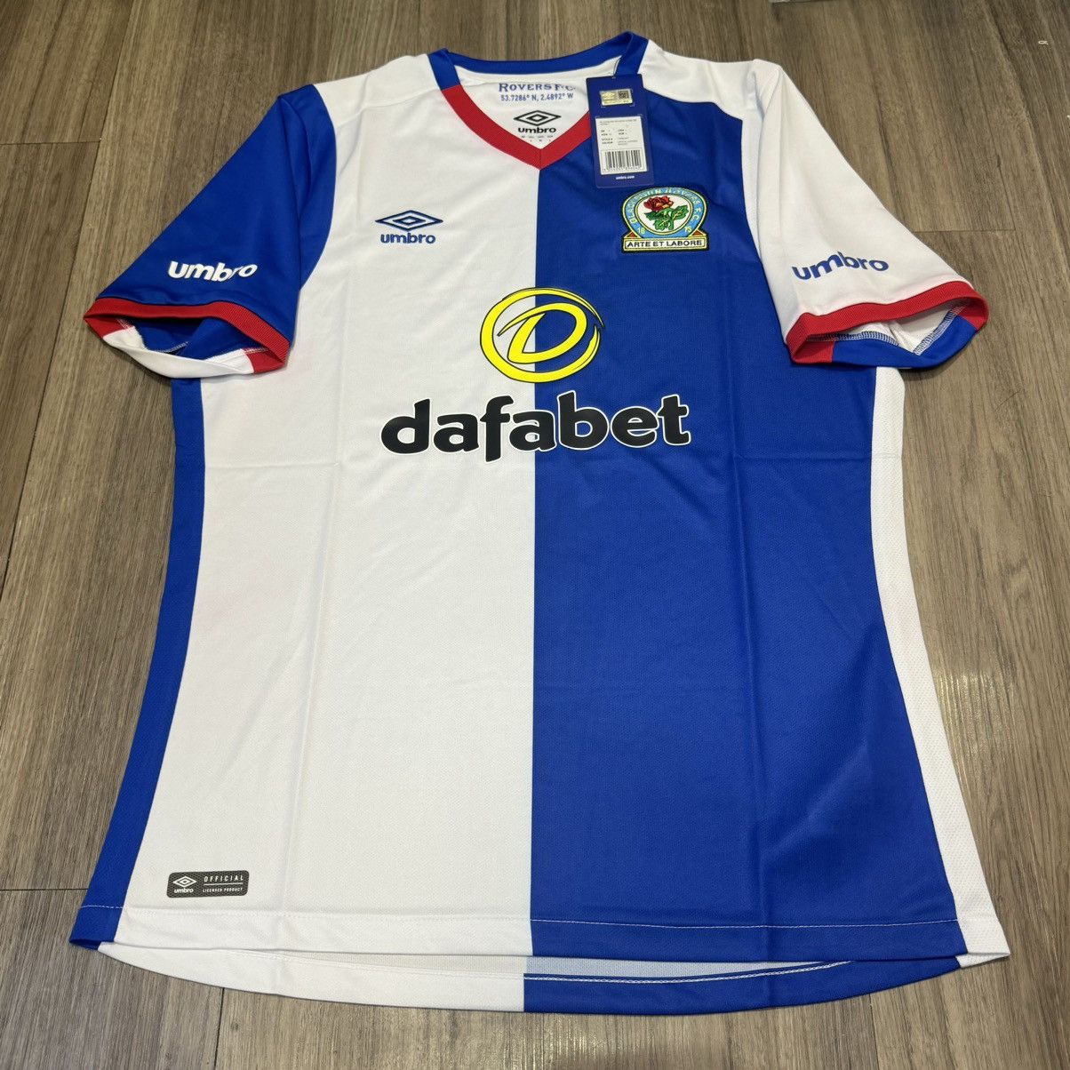 Umbro Blackburn Rovers 16/17 home shirt (bnwt) Size US L / EU 52-54 / 3 - 1 Thumbnail
