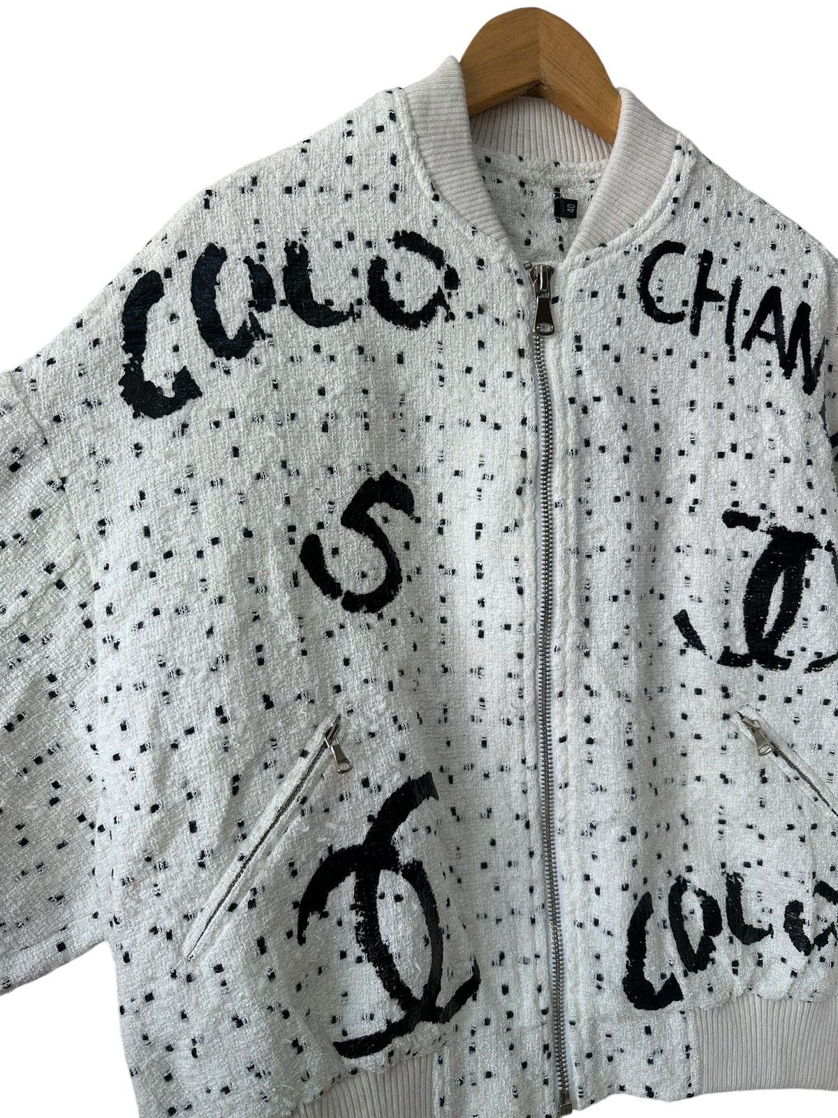 Vintage Vintage Custom Coco Chanel White Jacket Size US M / EU 48-50 / 2 - 2 Thumbnail