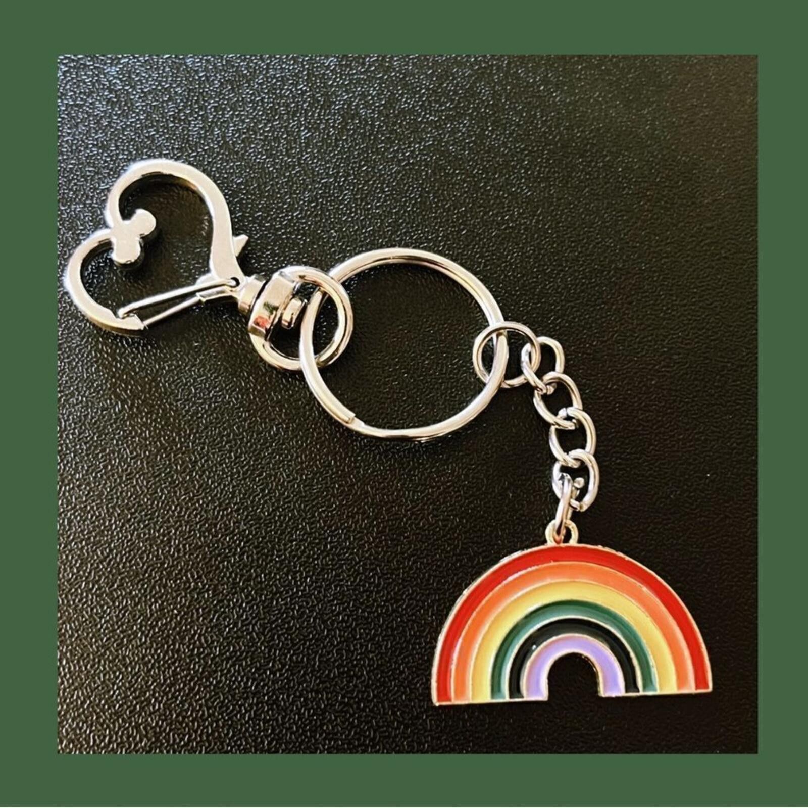 Genetic Manipulation Shinichiro Kuriya Rainbow Keychain with Heart Clasp Size ONE SIZE - 2 Thumbnail