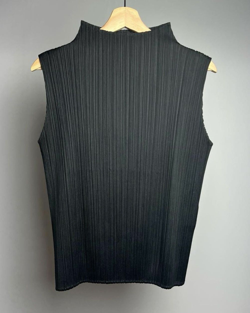Issey Miyake × Japanese Brand issey miyake pleats black top Size S / US 4 / IT 40 - 1 Thumbnail
