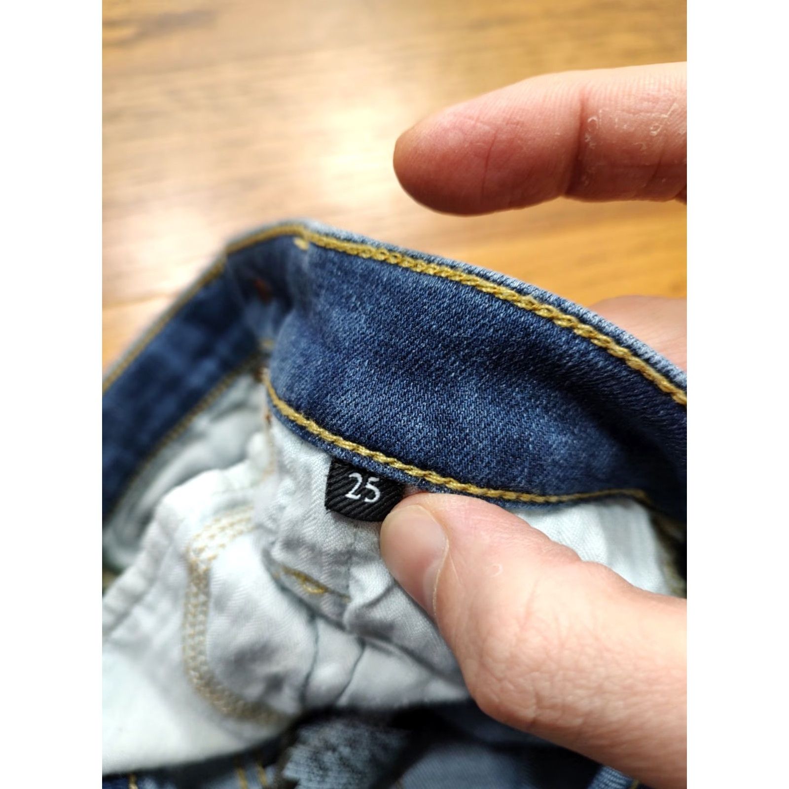 7 For All Mankind 7 For All Mankind Jeans Womens 25 Blue Skinny High Waist Gwenevere Slim Stretch 29in Inseam Denim Zip Pocket USA 90s Brand: 7 For All Mankind Size 42" / US 20 - 7 Thumbnail