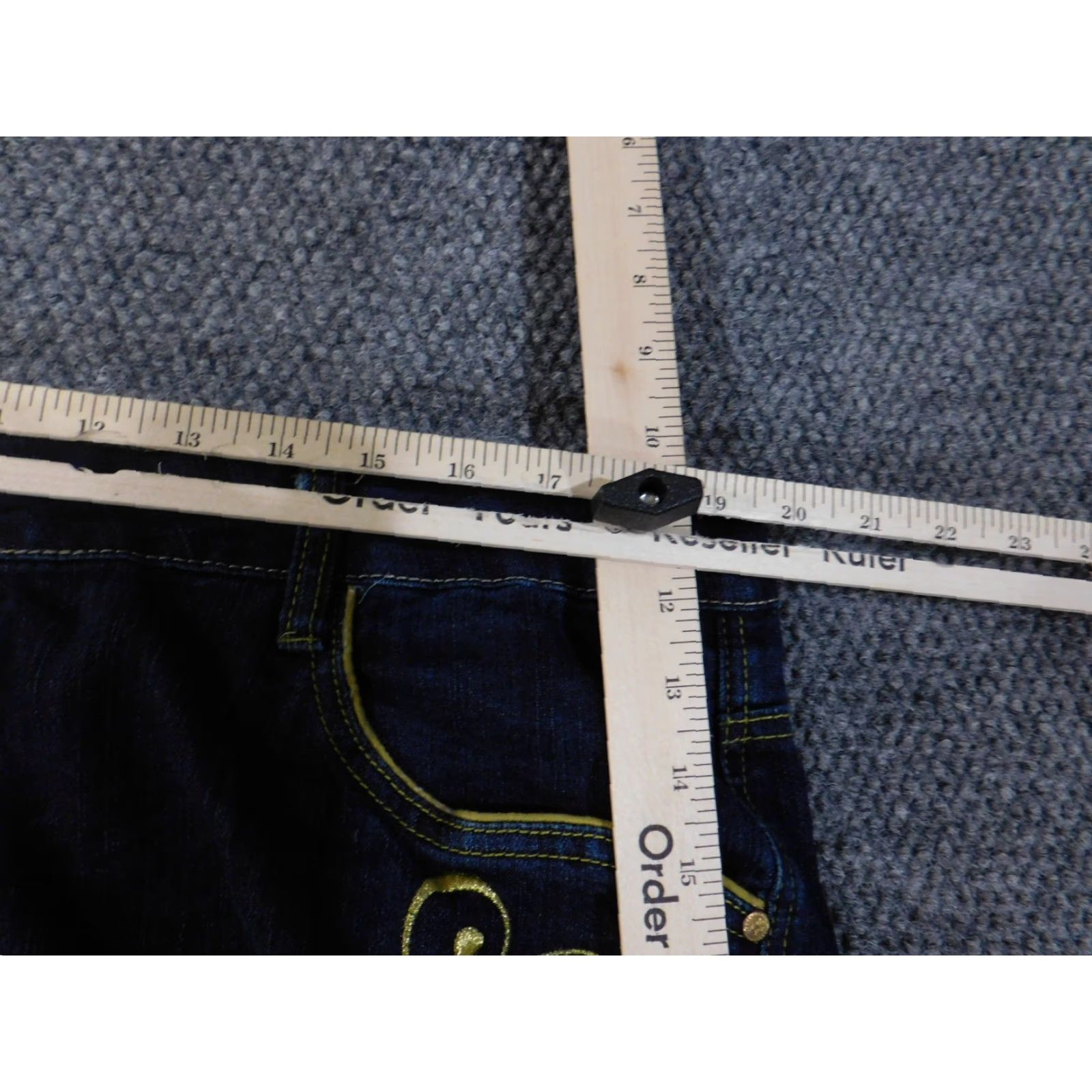 Southpole southpole Jeans Womens 18 Capri High Rise Denim Cuffed Hip Hop Vintage Style Blue Size 40" / US 18 - 5 Thumbnail